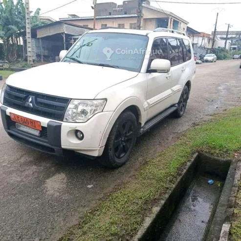 Mitsubishi Pajero 2011