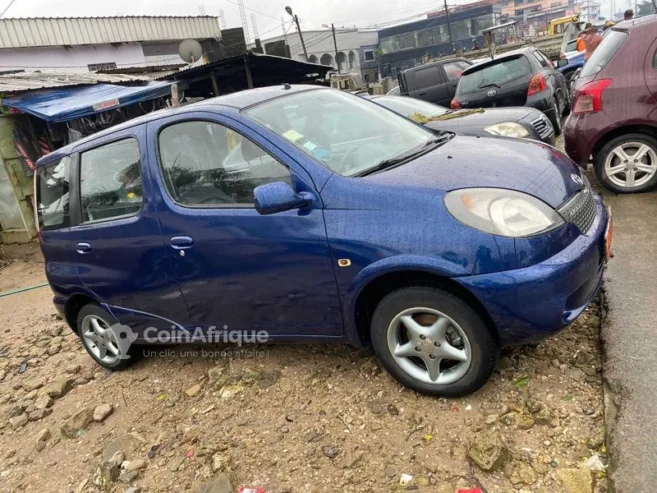 Toyota Yaris Verso 2002