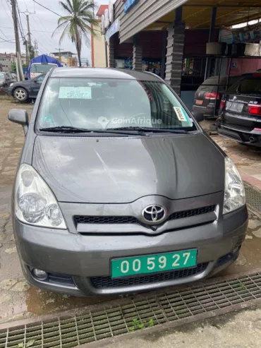 Toyota Corolla Verso 2005