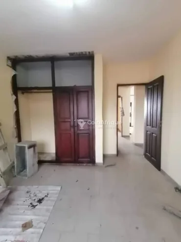 Location appartement 3 pièces – Douala