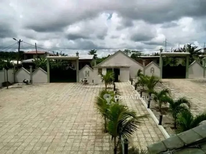 Vente hôtel – Douala