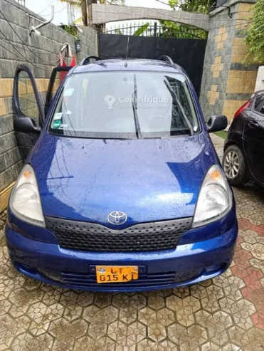 Toyota Yaris Verso 2002