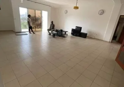 Location appartement 4 pièces – Douala