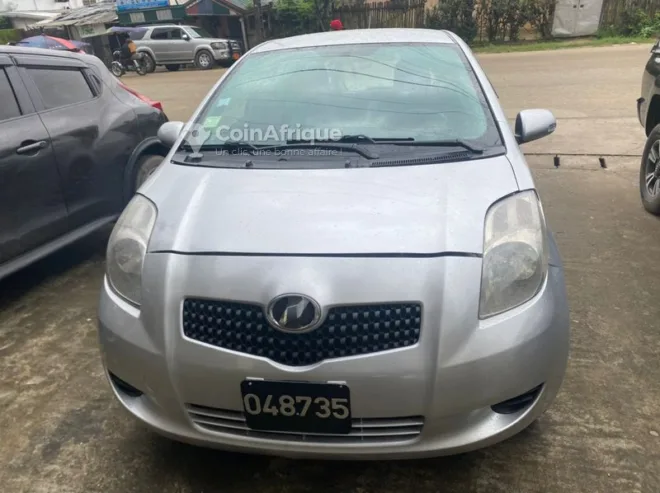 Toyota Yaris Vitz 2010