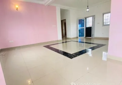 Location appartement 3 pièces – Douala