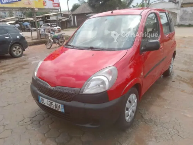 Toyota Yaris Verso  2003