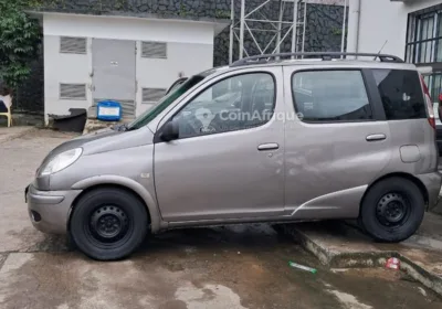 Toyota Yaris Verso 2005