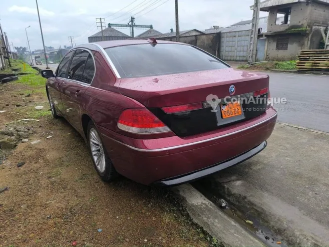 BMW 745i 2004