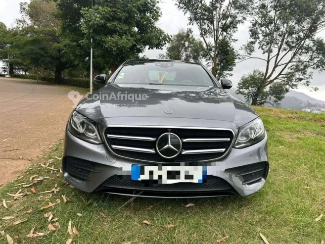 Mercedes-Benz C300 2020