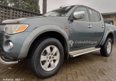 Mitsubishi L200 2011