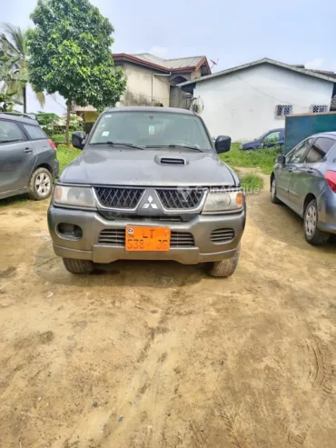 Mitsubishi Pajero 2004