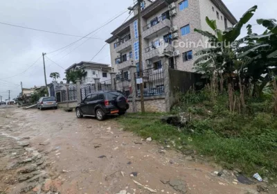 Terrain 400 m² – Douala