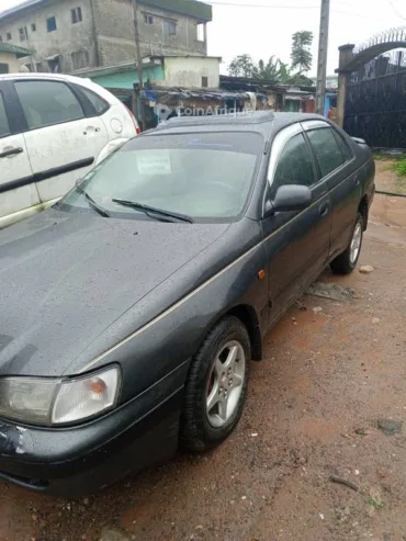 Toyota Carina 2000