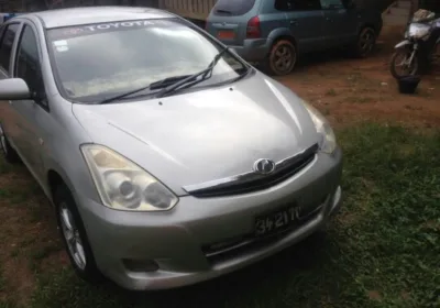 Toyota Wish 2004