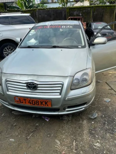 Toyota Avensis    2006