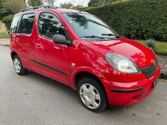 Toyota Yaris Verso 2003