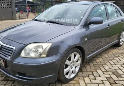 TOYOTA Avensis 2005