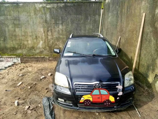 Toyota Avensis 2003