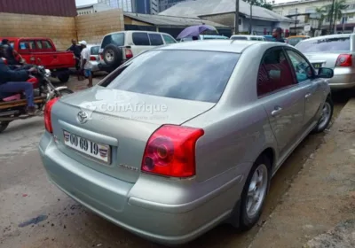 Toyota Avensis 2005