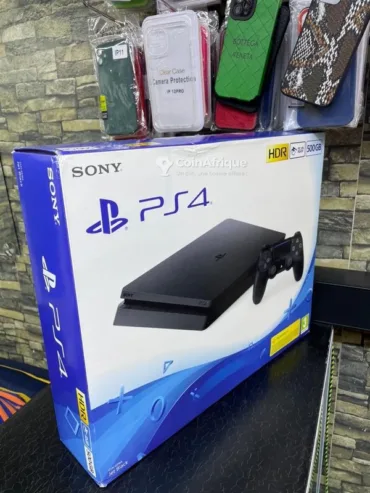 PlayStation 4 Slim