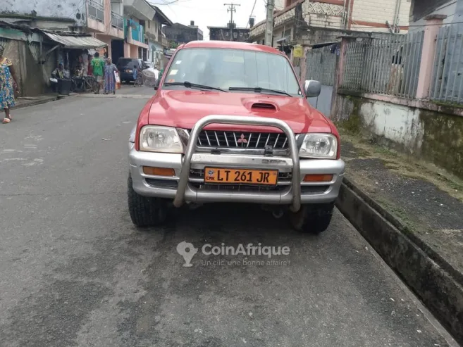 Mitsubishi L 200 2004