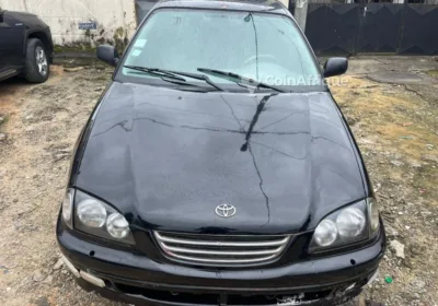 Toyota Avensis 2000