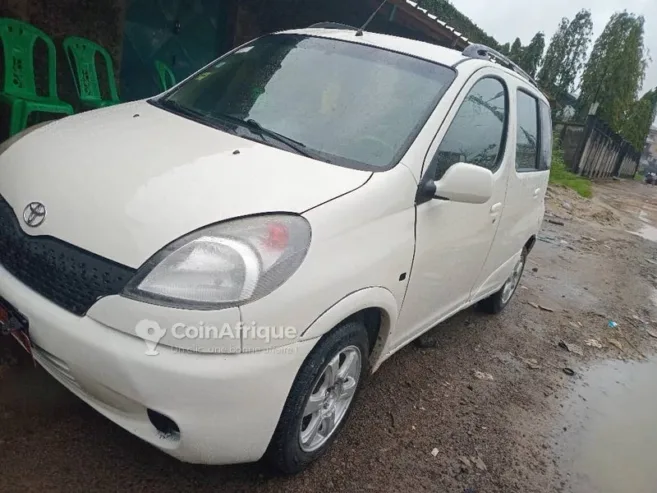 Toyota Yaris Verso 2002