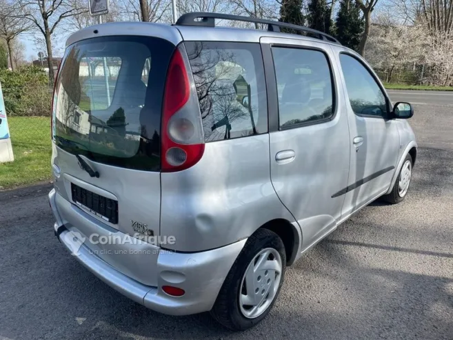 Toyota Yaris 2003