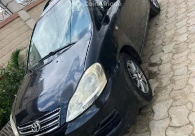 Toyota Avensis Verso 2005