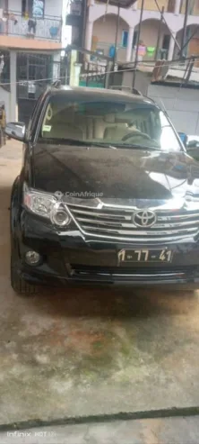 Toyota Fortuner 2012