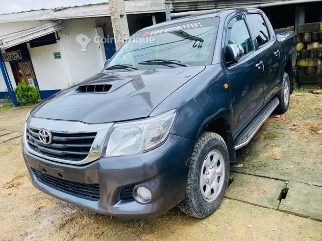 Toyota Hilux 2013