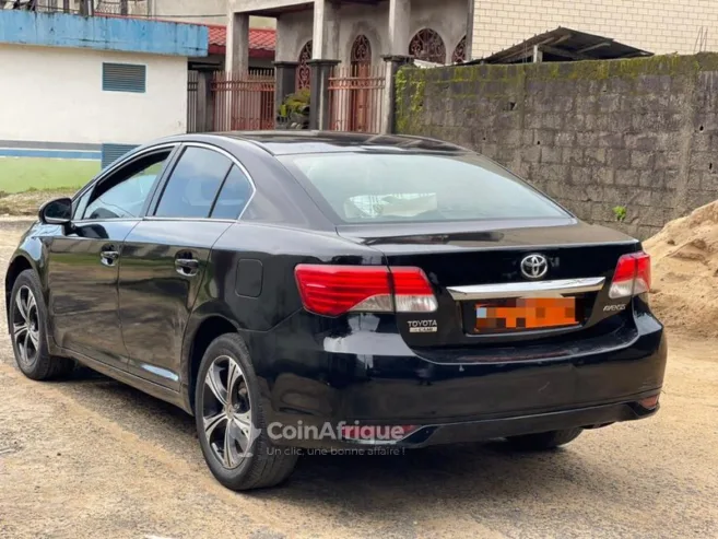 Toyota Avensis 2015