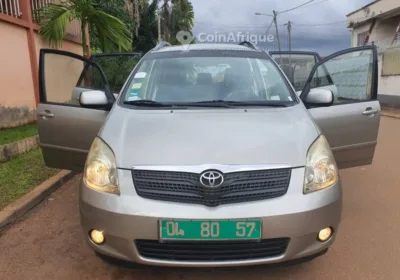 Toyota Corolla Verso 2005