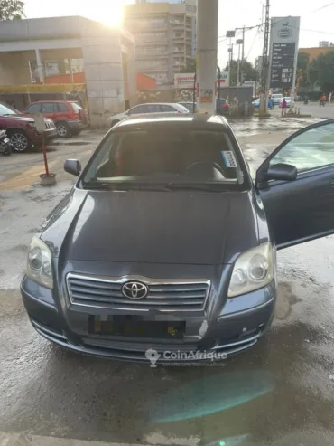 Toyota Avensis 2005