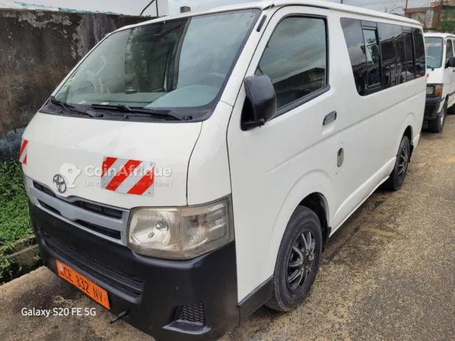 Toyota Hiace 2006