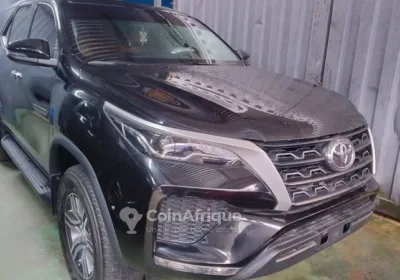 Toyota Fortuner 2023