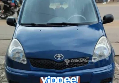 Toyota Yaris Verso 2004