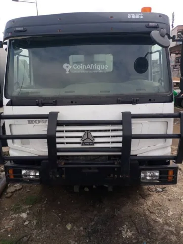 Camion Benne HOWO SINOTRUK 2015