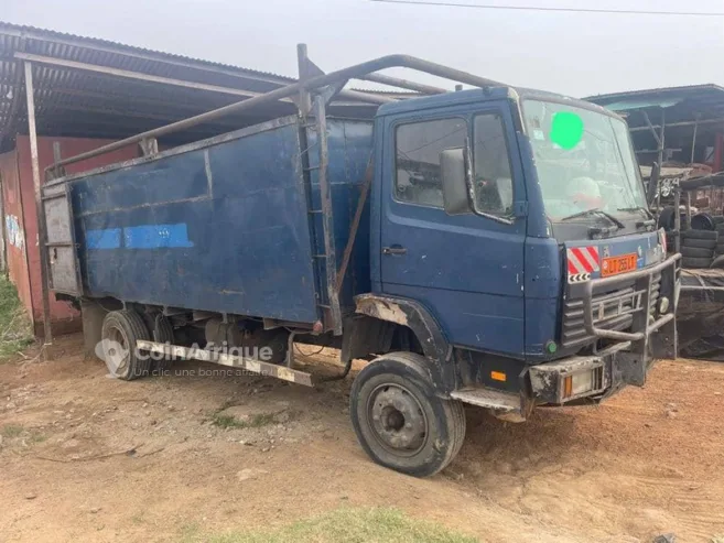 Camion Mercedes 1317 2005