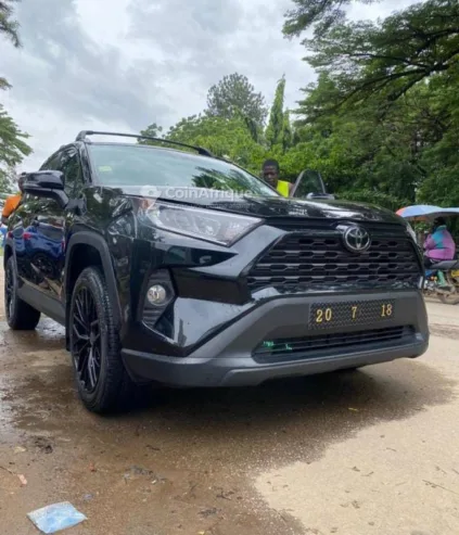 Location Toyota Rav4 2021