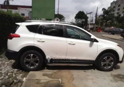 LocationToyota RAV4 2015