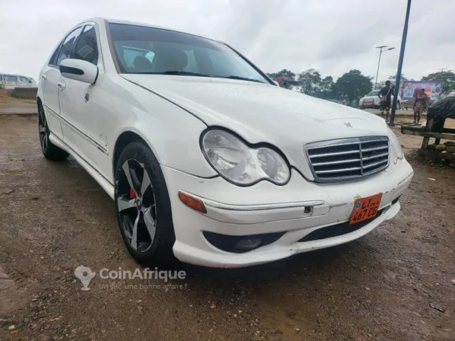 Mercedes-Benz C230 2005