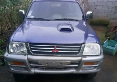 Mitsubishi L 200 2004