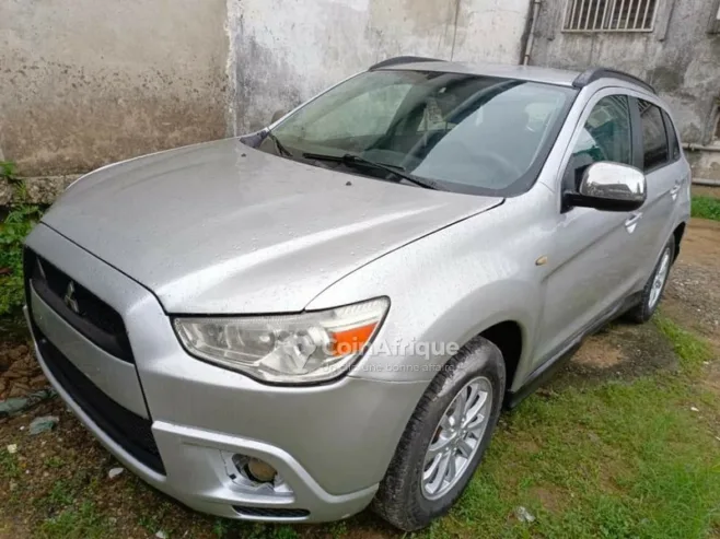 Mitsubishi Outlander 2012