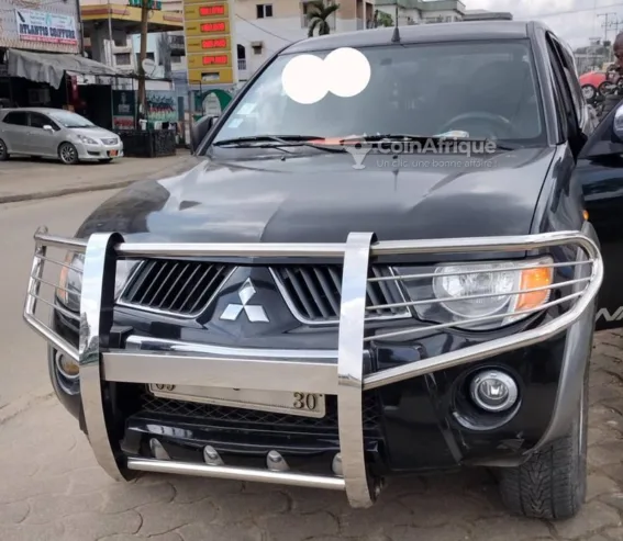 Mitsubishi l200 2009