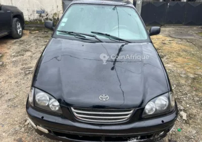 Toyota Avensis 2000