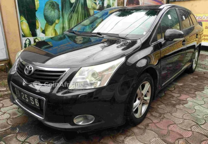 Toyota Avensis 2010