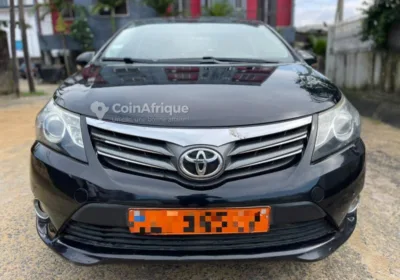 Toyota Avensis 2015