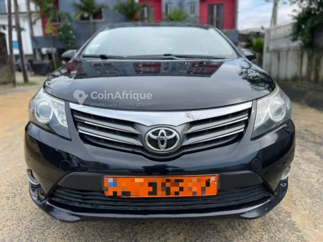 Toyota Avensis 2015