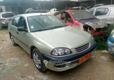 Toyota Avensis Berline 2002